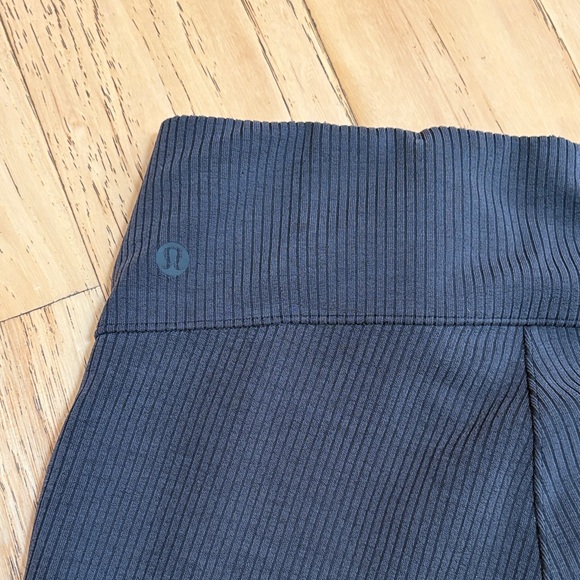Lululemon Athletica Black Flare Pants - Picture 4 of 6